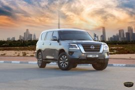 7-seater-car-for-rent-with-driver-in-dubai
